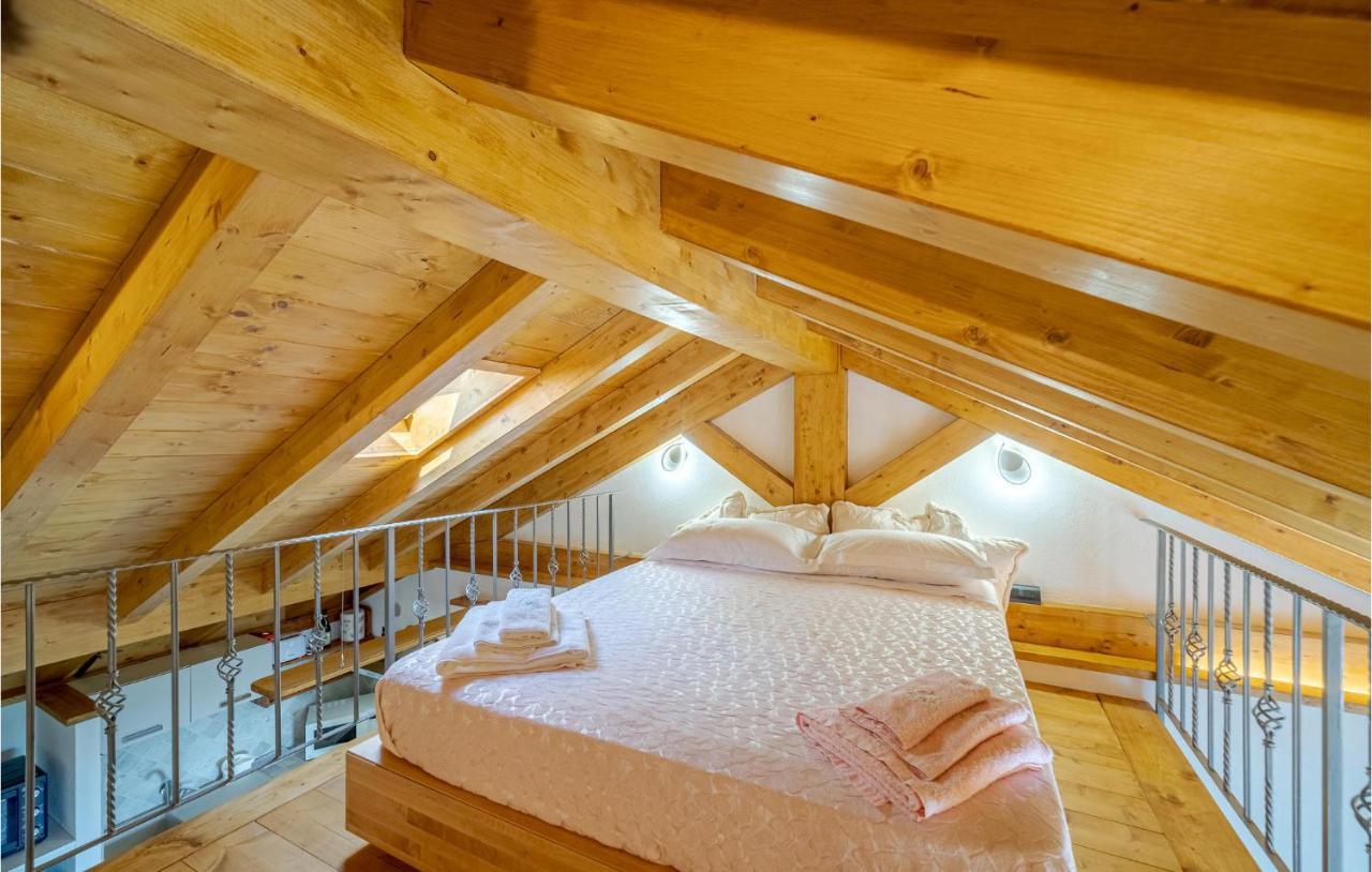 Amazing In With House Sea View *